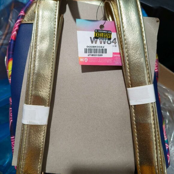 Loungefly SDCC 2020 Wonder Woman 1984 WW84 Backpack EXCLUSIVE  Comic Con NWT - Picture 2 of 3